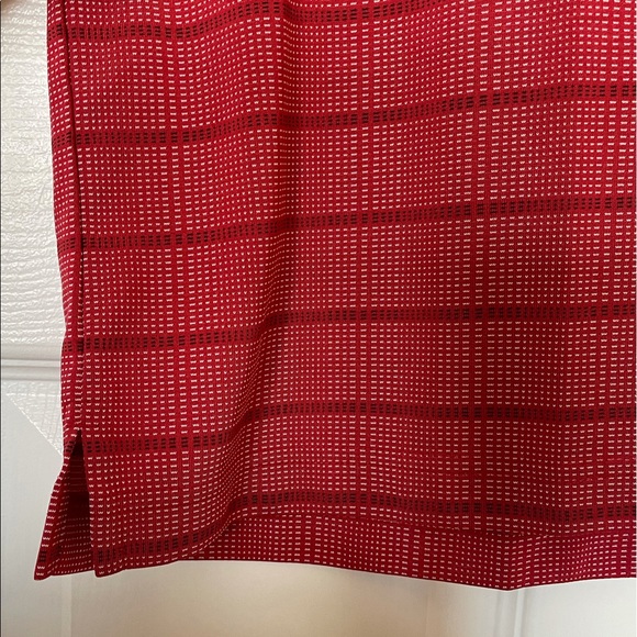 GREG NORMAN Men’s Red Collared Golf Shirt Medium - Picture 5 of 11